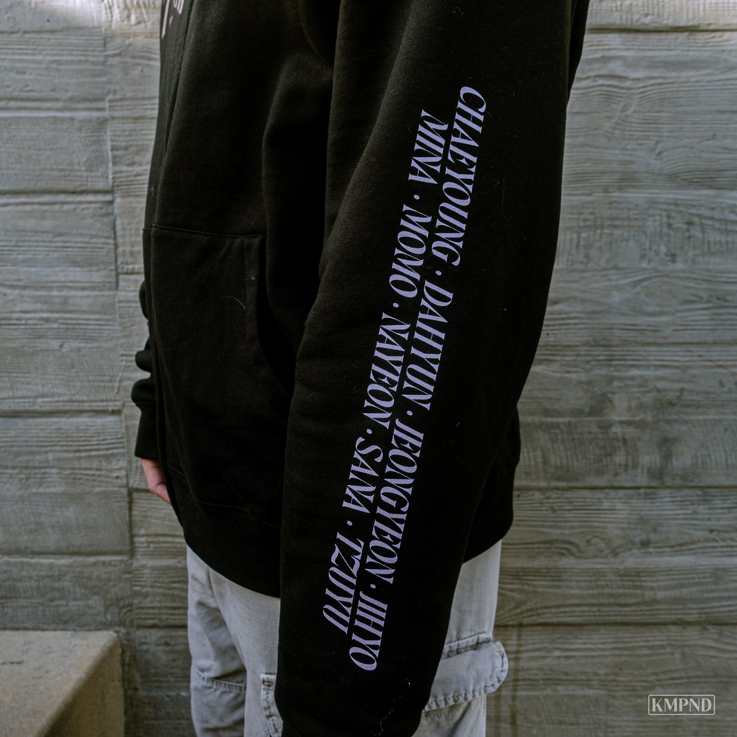 "ONE SPARK" Zip-Up Oversize Hoodie