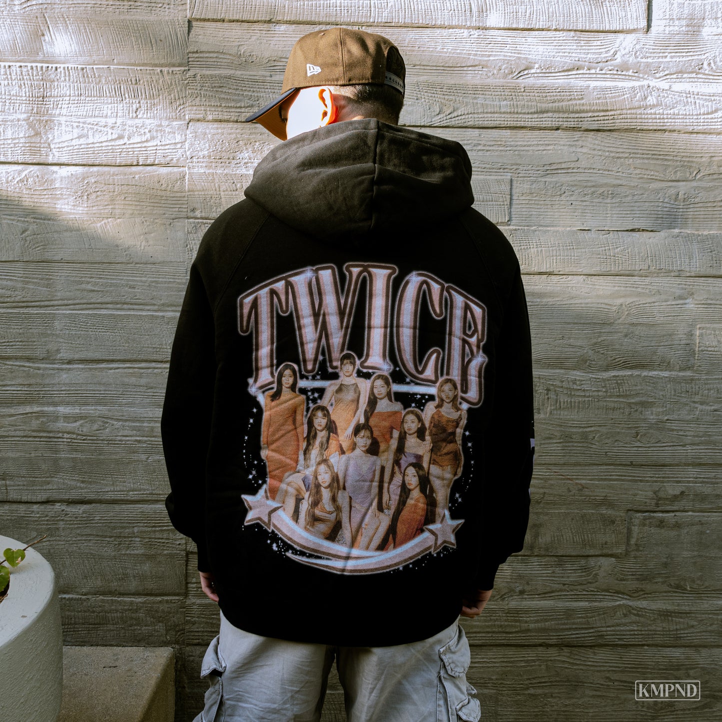 "ONE SPARK" Zip-Up Oversize Hoodie