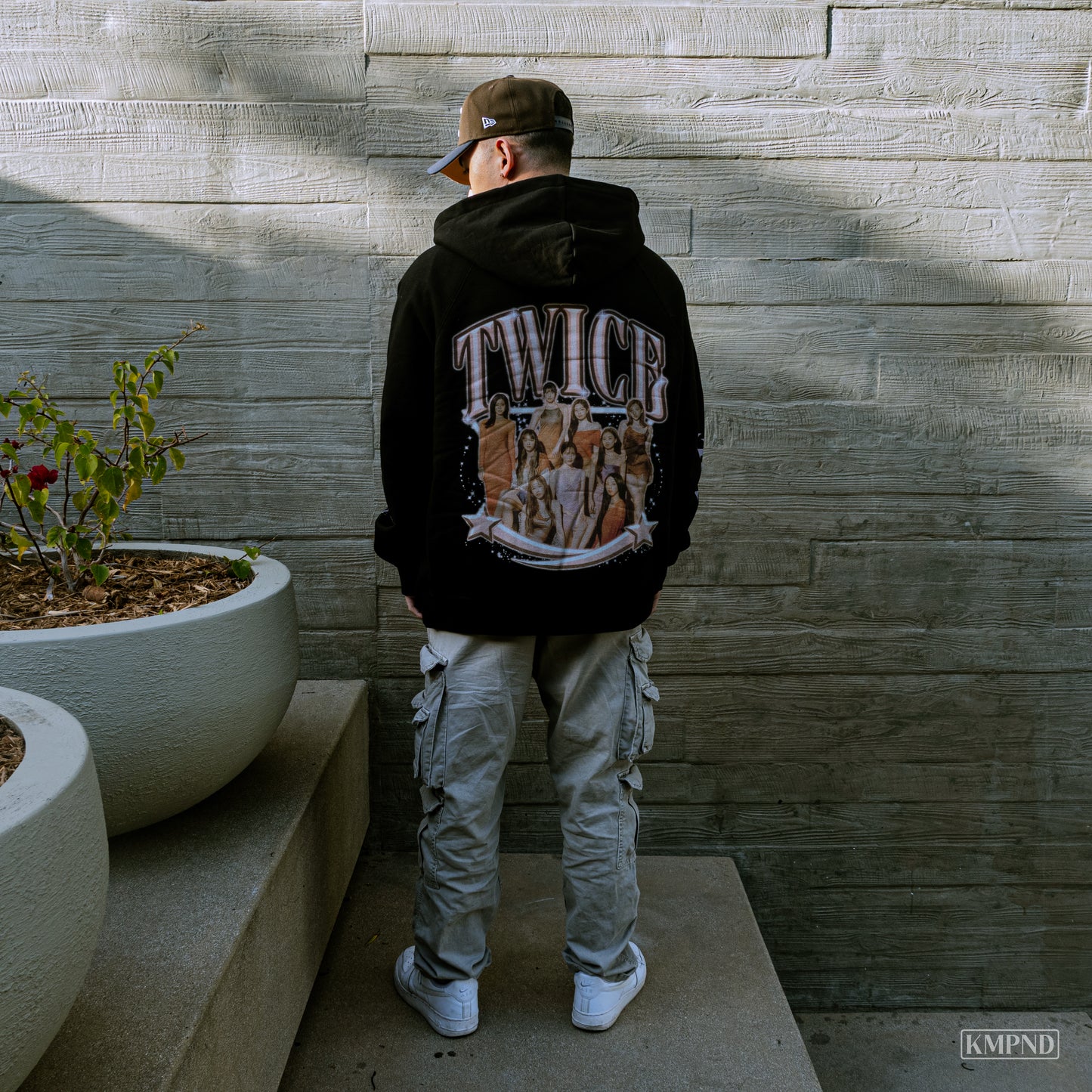 "ONE SPARK" Zip-Up Oversize Hoodie